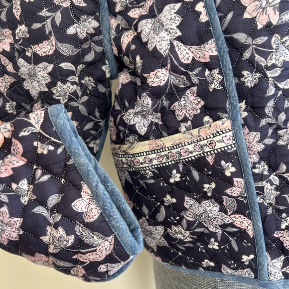 Mango Women’s Reversible Quilt Jacket Size Large Floral NWT - Picture 2 of 12